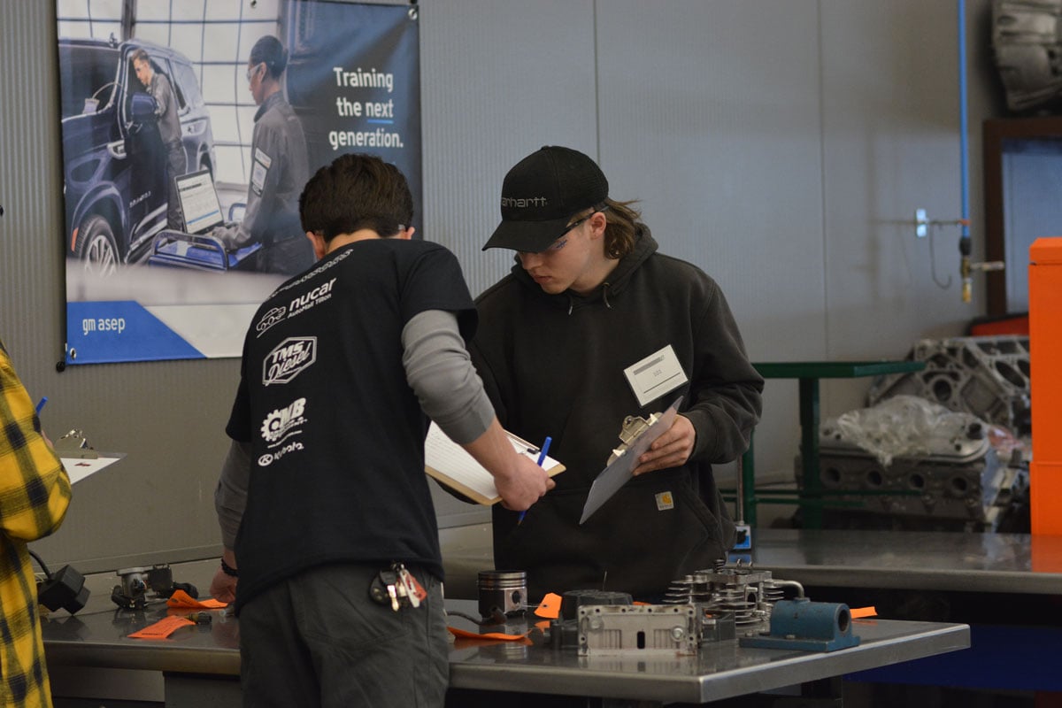 Top NH Students Go for the Gold in the 2023 SkillsUSA Auto Competition