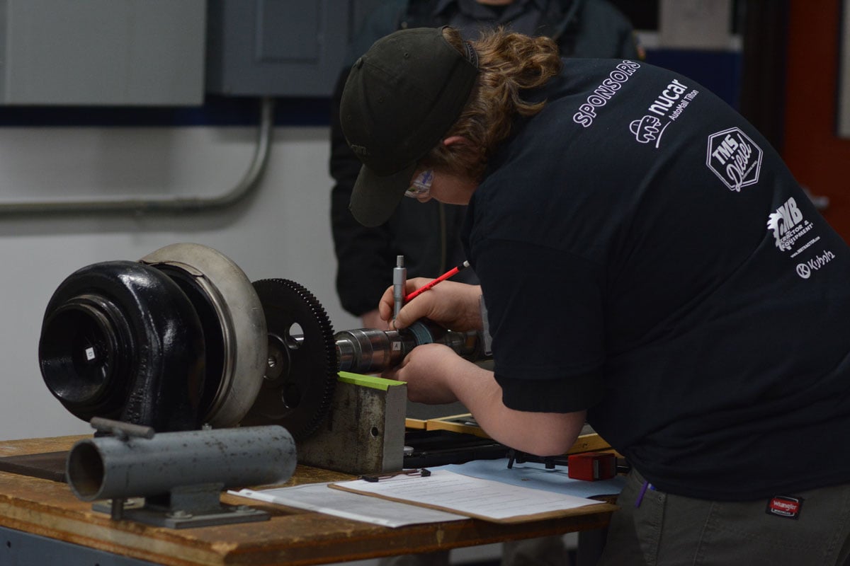 Top NH Students Go for the Gold in the 2023 SkillsUSA Auto Competition