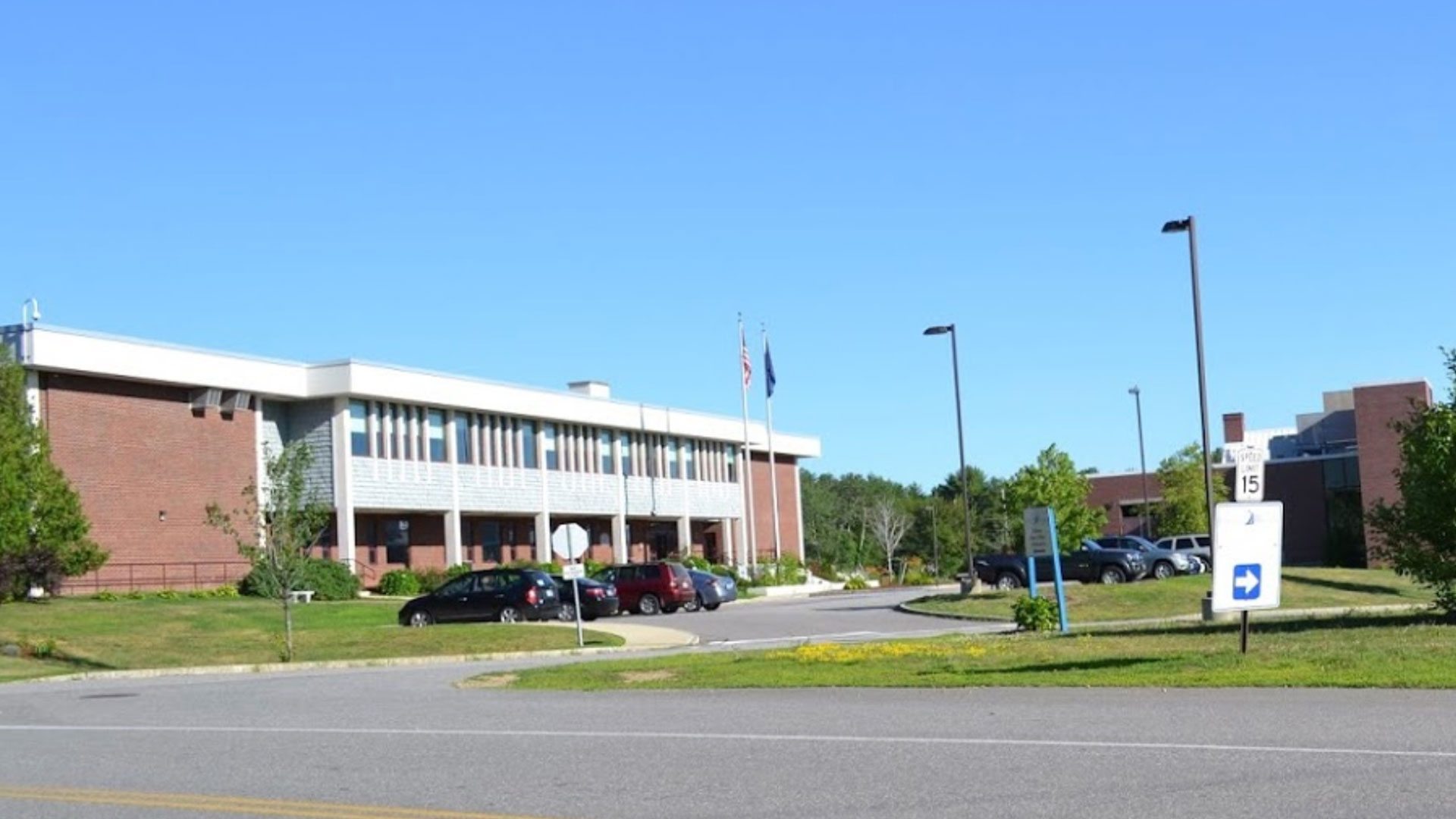 Community College Exterior Photo